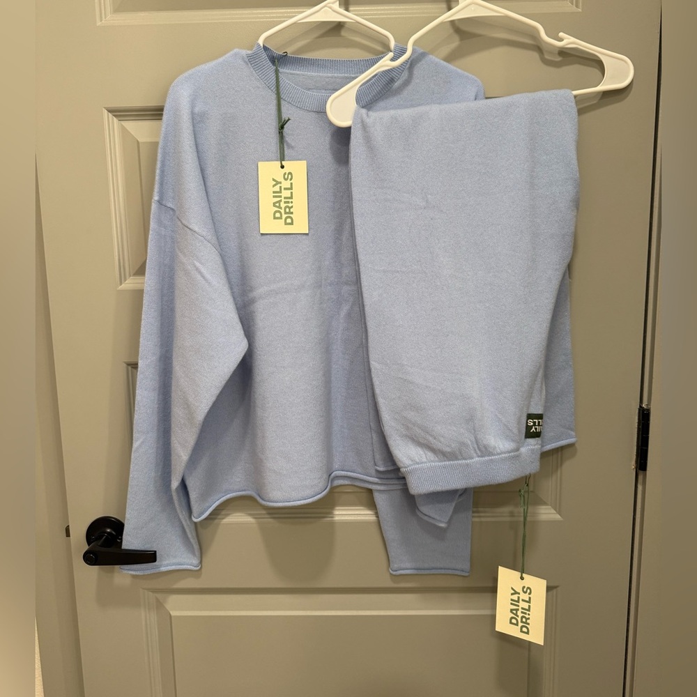 Daily Drills - Cashmere Blue Set